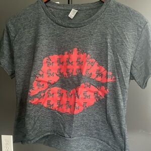 E2M cropped tee size small